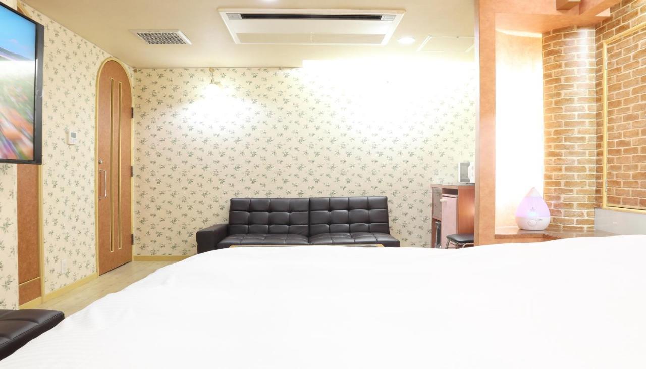 Hotel Mint House -Resort And Relaxation- Mihama  ภายนอก รูปภาพ